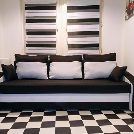 Good Located Apartment Subway U6 Wohnung Berlin Exterior foto