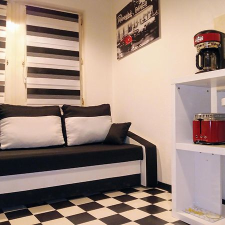 Good Located Apartment Subway U6 Wohnung Berlin Exterior foto